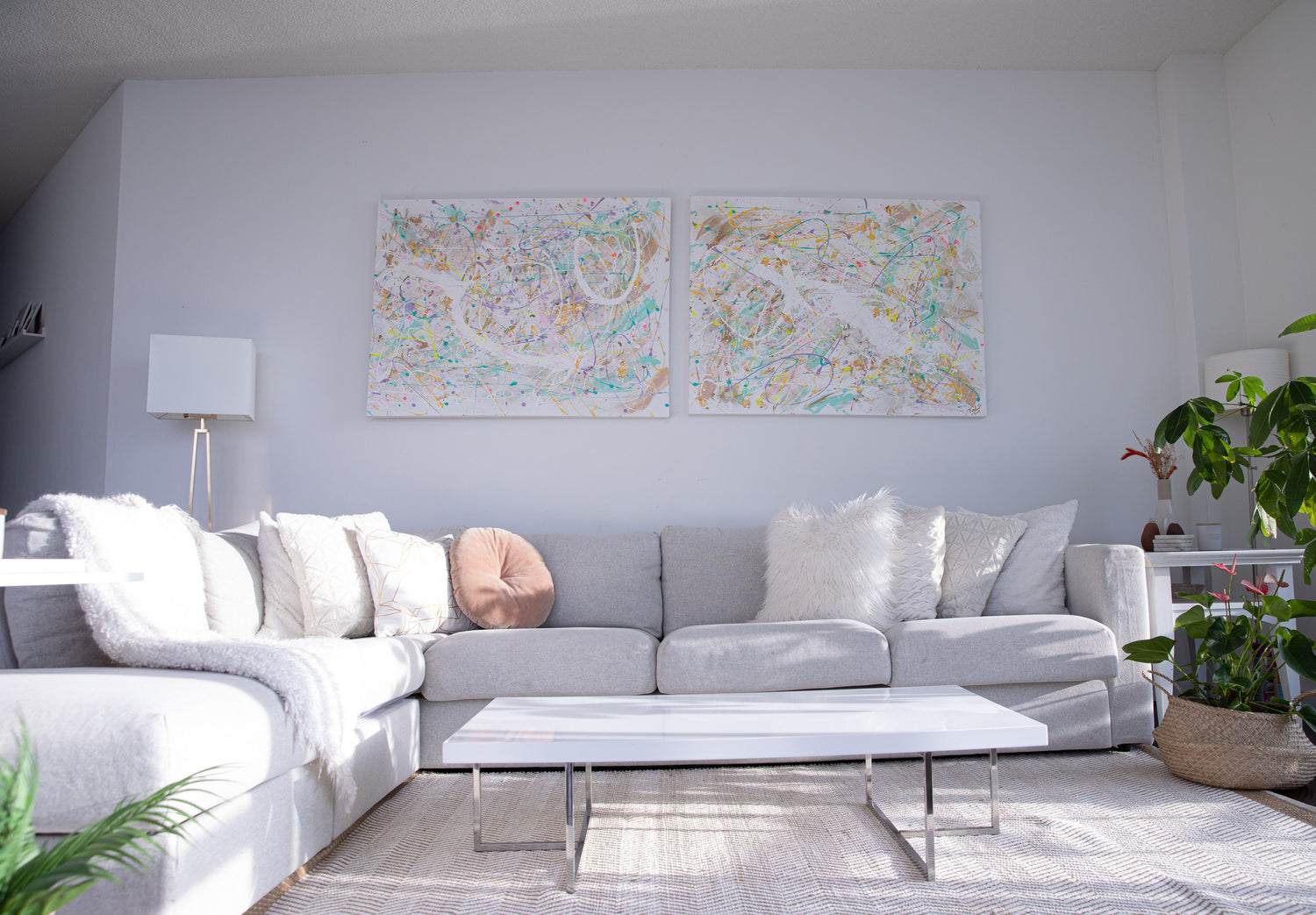 CLEAN & CONTEMPORARY