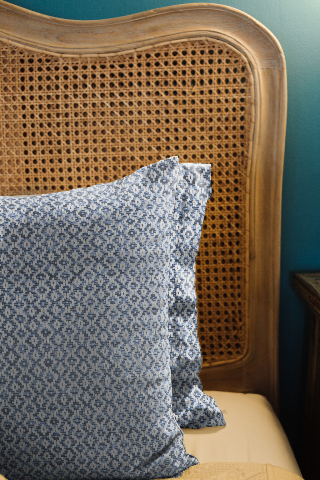 Set of Two Blue Chevron Cotton Throw Pillow-7