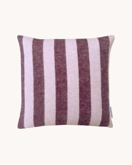 Cushion CANDY WRAP Lilac / Aubergine 1.65 x 1.65 ft