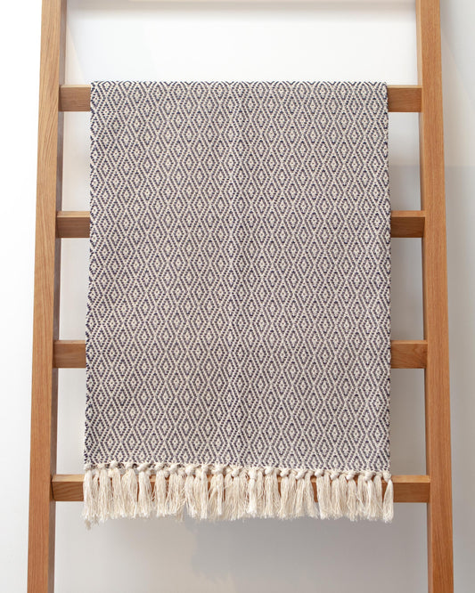 Casa Cubista Throw - Black & White Fringed