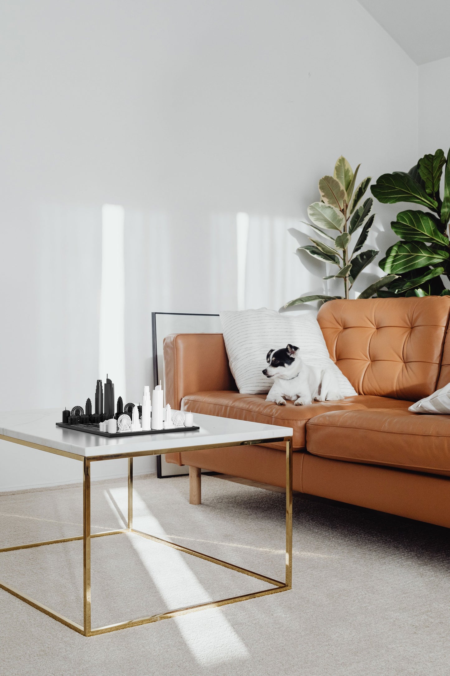 Chess Set Acrylic LOS ANGELES Edition with Marble Hatch Board